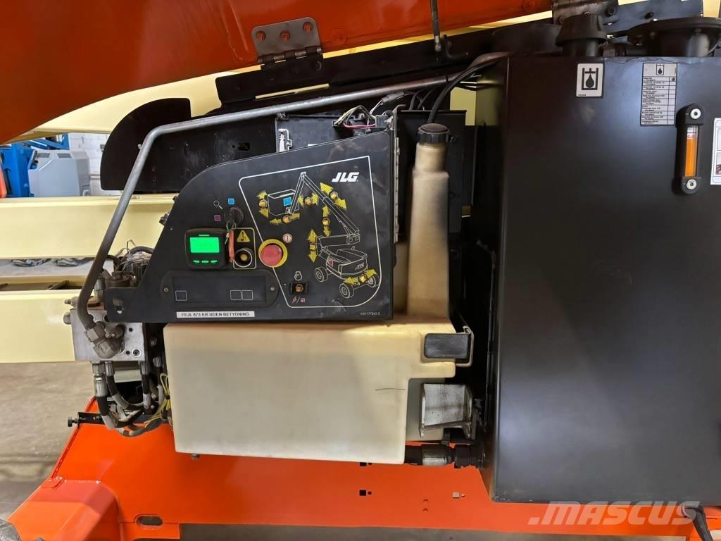 JLG 450 AJ Nacele cu brat articulat