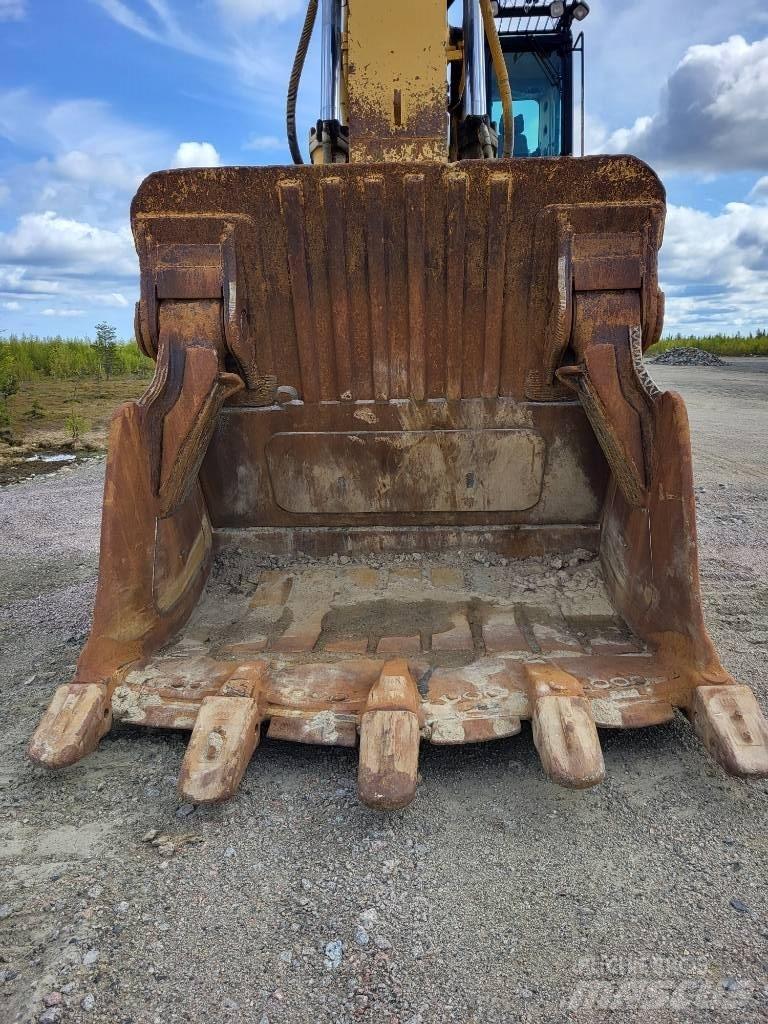 CAT 5090 B Excavatoare pe șenile
