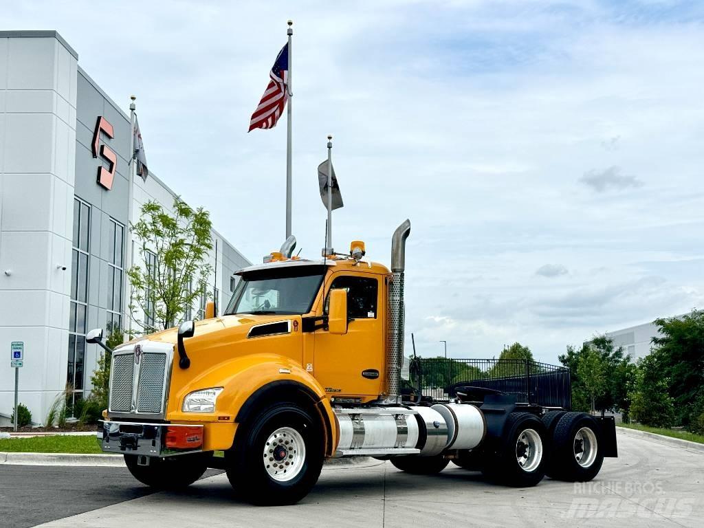 Kenworth T880 Autotractoare