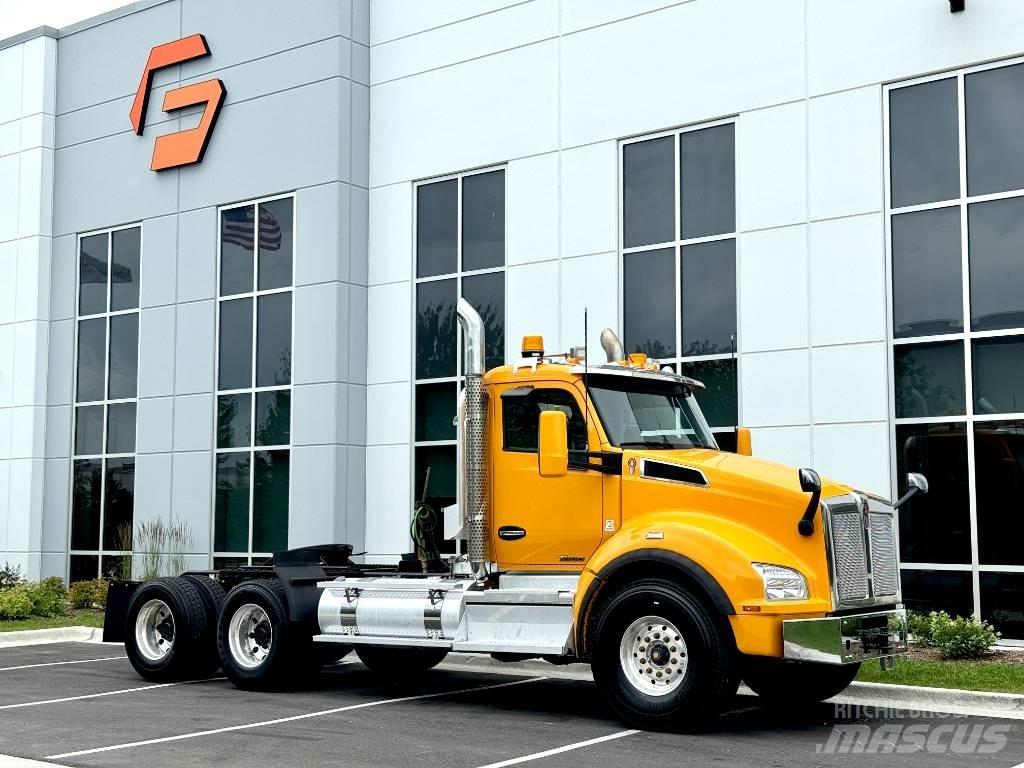 Kenworth T880 Autotractoare