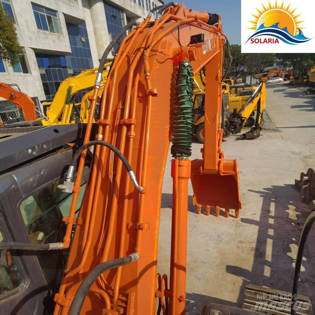 Hitachi ZX 200 Excavatoare pe șenile
