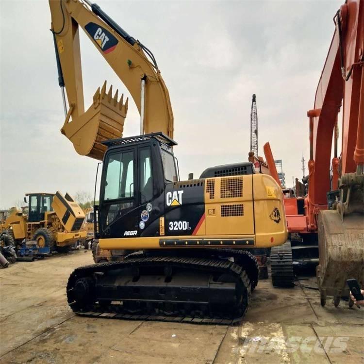 CAT 325DL Excavatoare pe șenile
