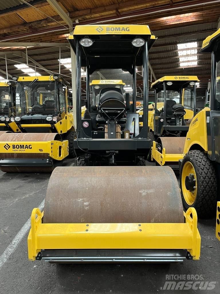 Bomag BW 124 DH-5 Compactoare monocilindrice