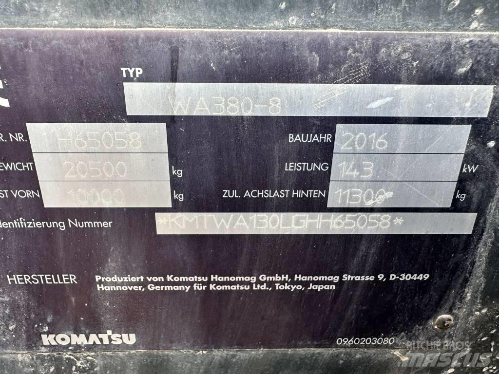 Komatsu WA380-8 Incarcator pe pneuri