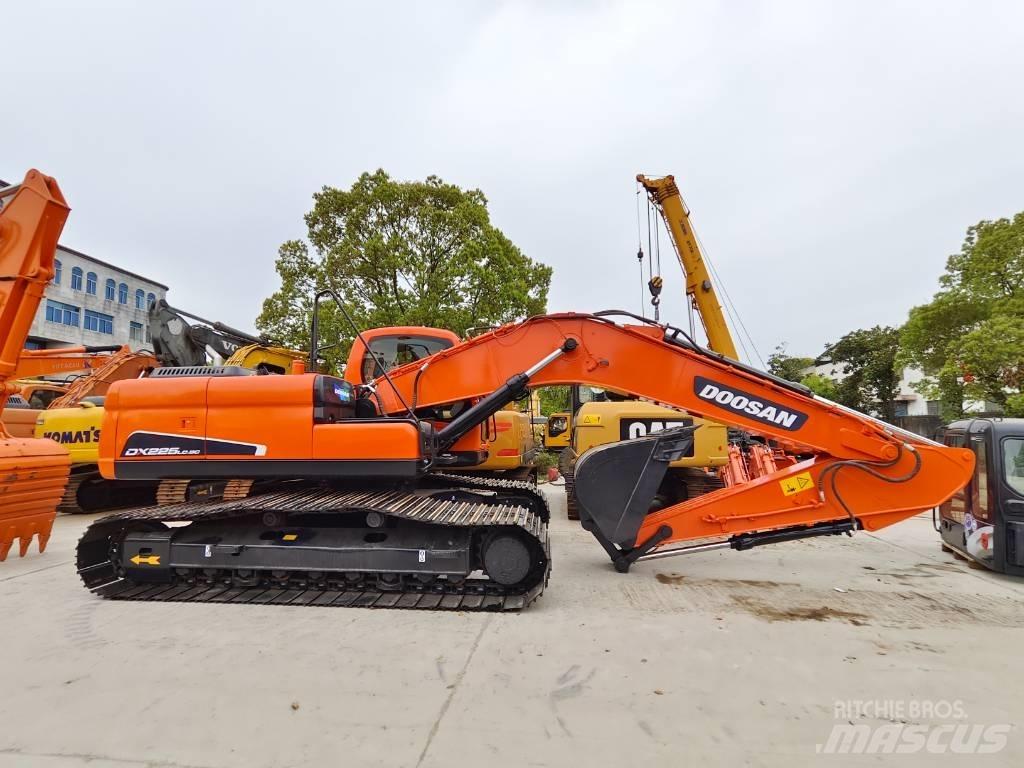 Doosan DX 225 LC Excavatoare pe șenile
