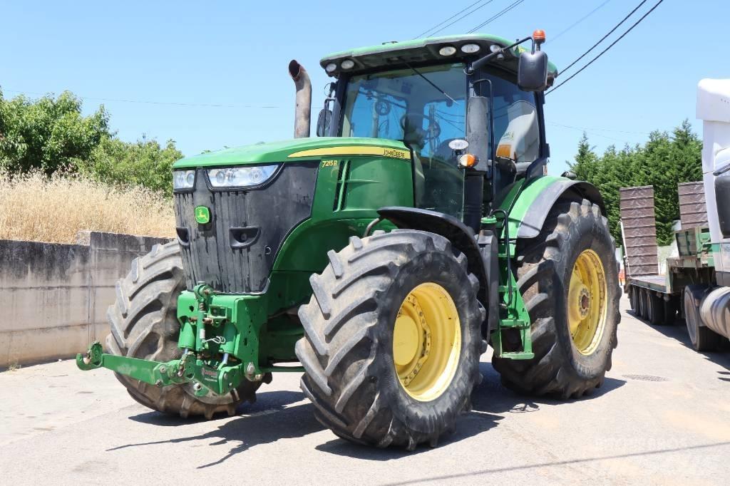 John Deere 7215 R Tractoare