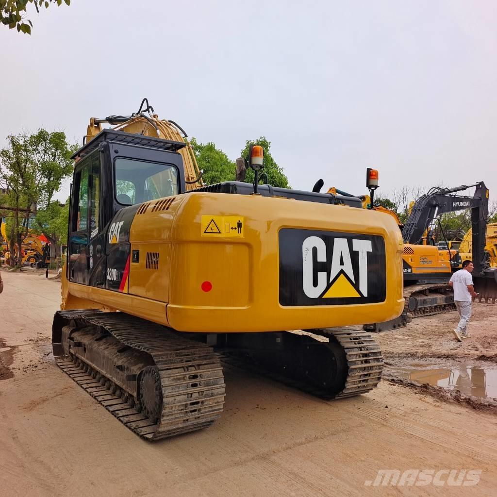 CAT 320 D L Excavatoare pe șenile
