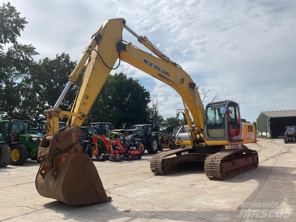 New Holland E 305 Excavatoare pe șenile
