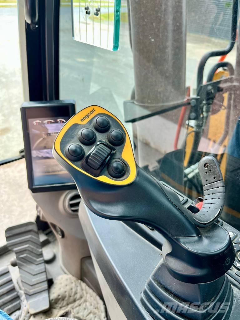 Volvo ECR 235 E Excavatoare pe șenile
