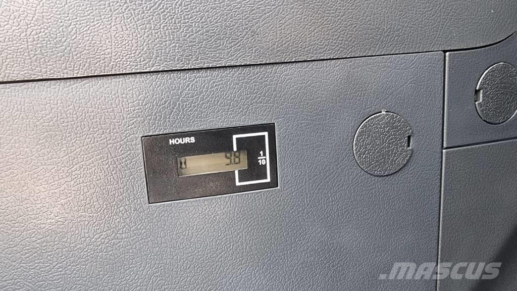 Hyundai HX 140 AL Excavatoare pe șenile
