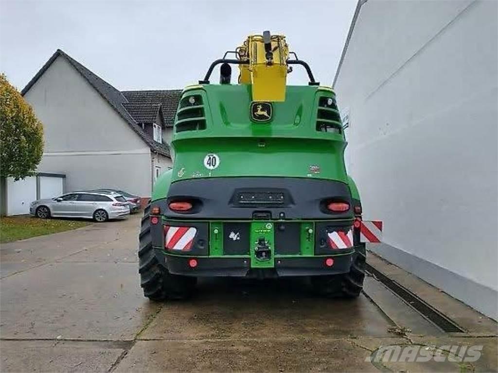 John Deere 8600 Forajere cu autopropulsare
