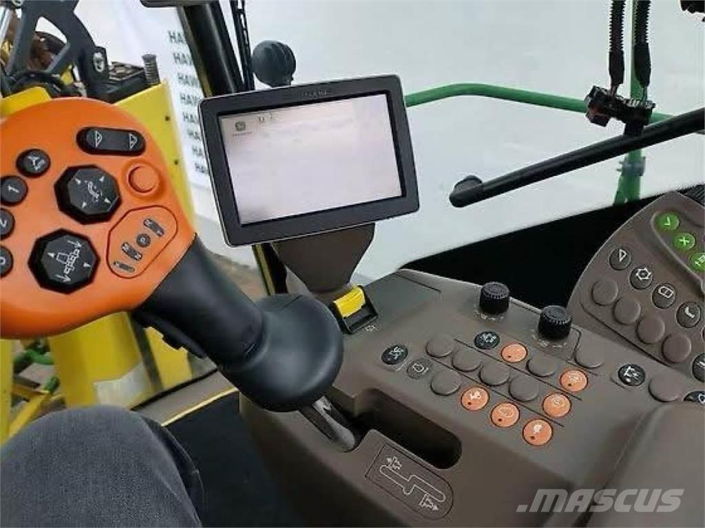 John Deere 8600 Forajere cu autopropulsare