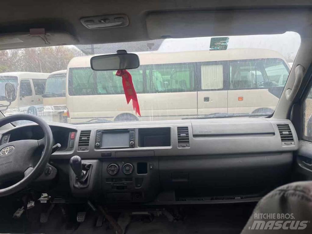 Toyota Hiace Autobuze intercity