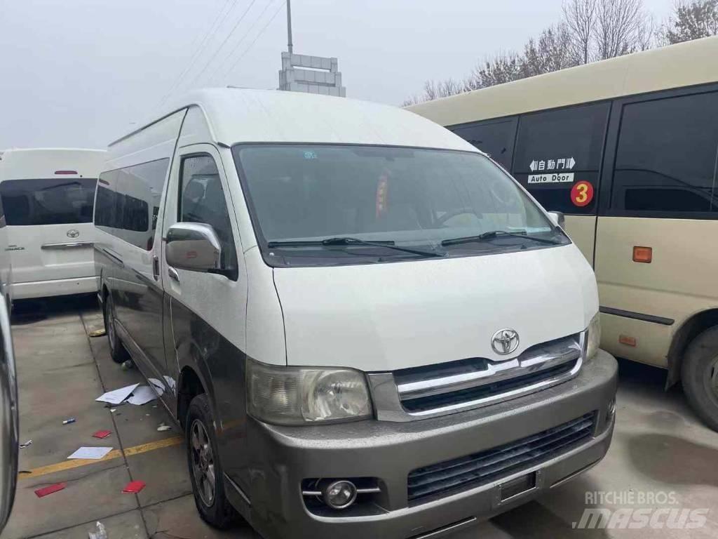 Toyota Hiace Autobuze intercity