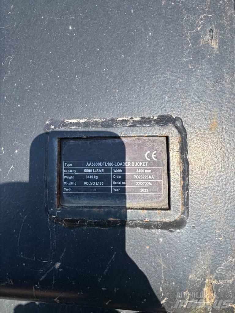 Volvo L180H Incarcator pe pneuri