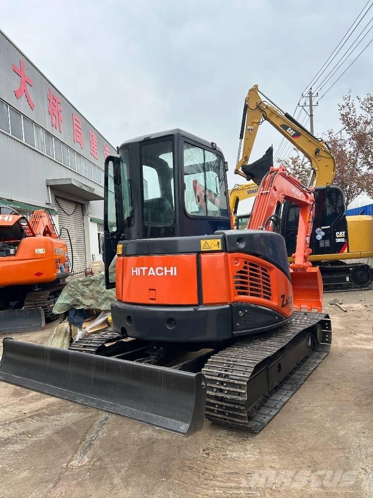 Hitachi ZX 50 Mini excavatoare < 7t