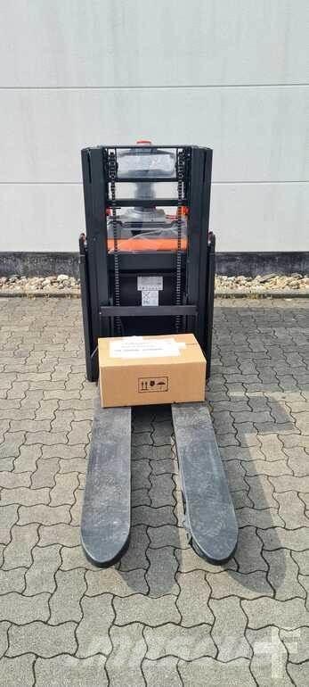 Toyota BT SPE200D Transpaleta manuala
