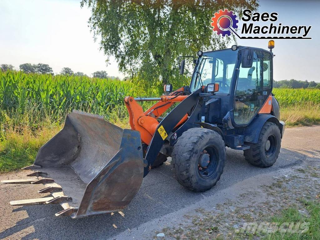 Komatsu WA70-7 Incarcator pe pneuri