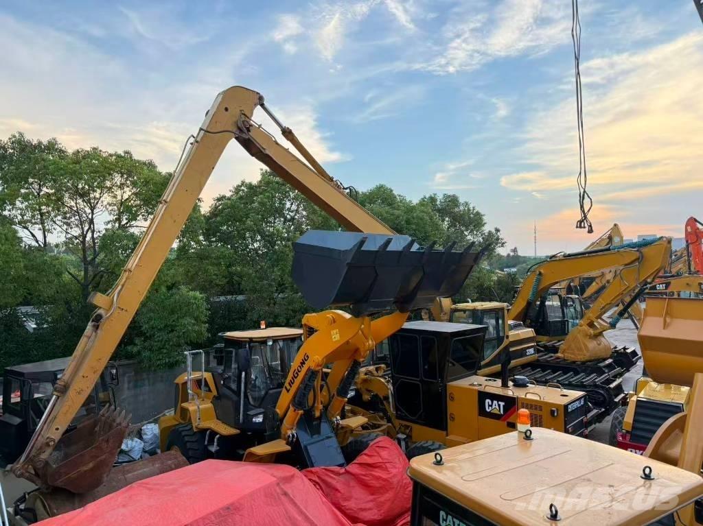 CAT 320 B L Excavatoare pe șenile
