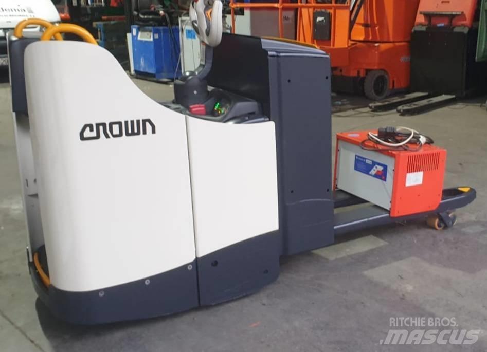 Crown WT 3040 Transpaleta cu platforma