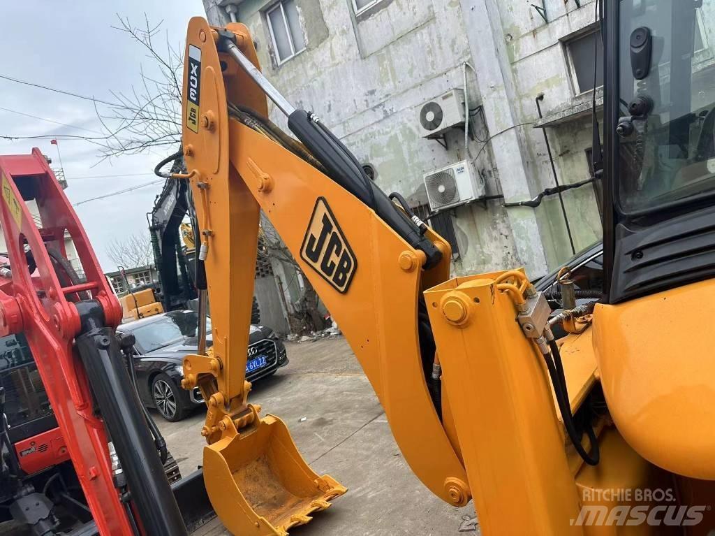 JCB 3 CX Buldoexcavatoare