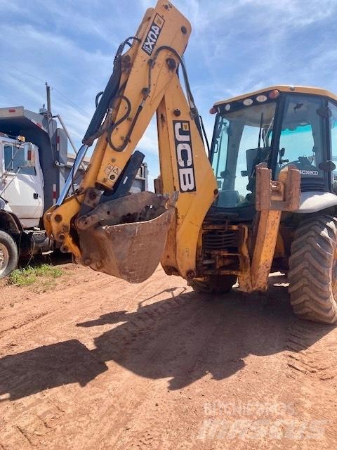 JCB 4 CX Buldoexcavatoare