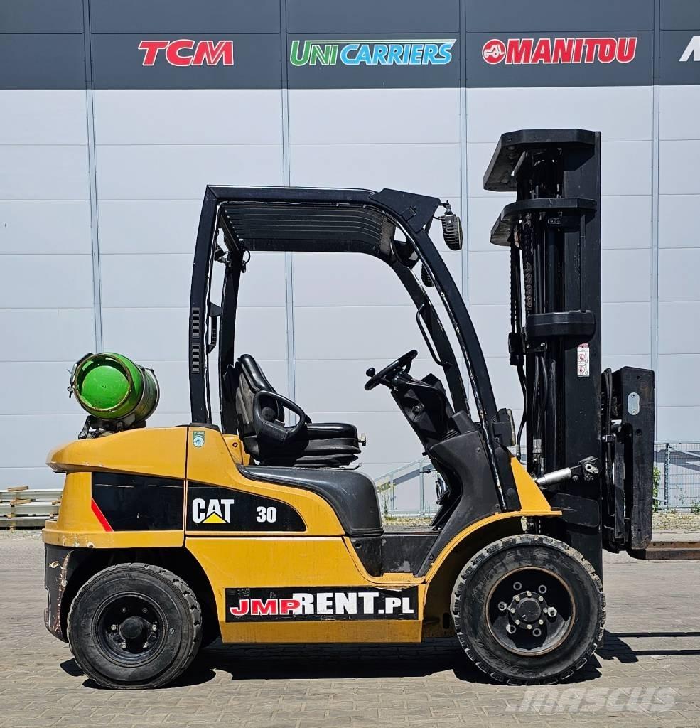 CAT GP 30 N Stivuitor GPL