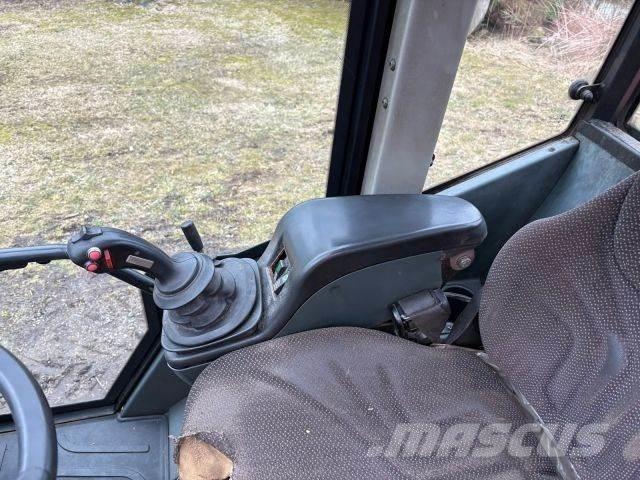Schäffer 5370Z Incarcator pe pneuri