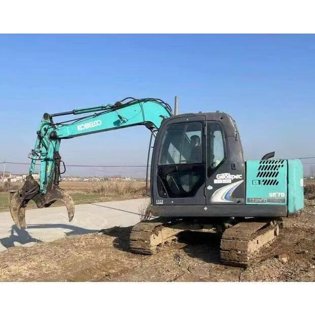 Kobelco SK 75 Excavatoare 7t - 12t