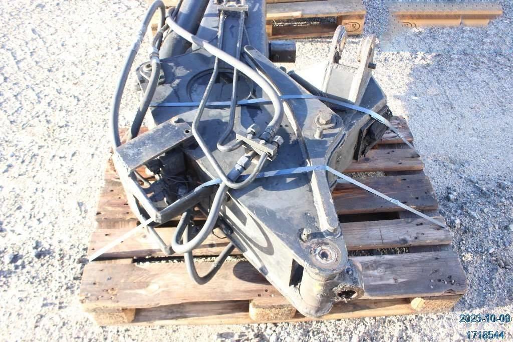 Huddig 960 Sasiuri si suspensii