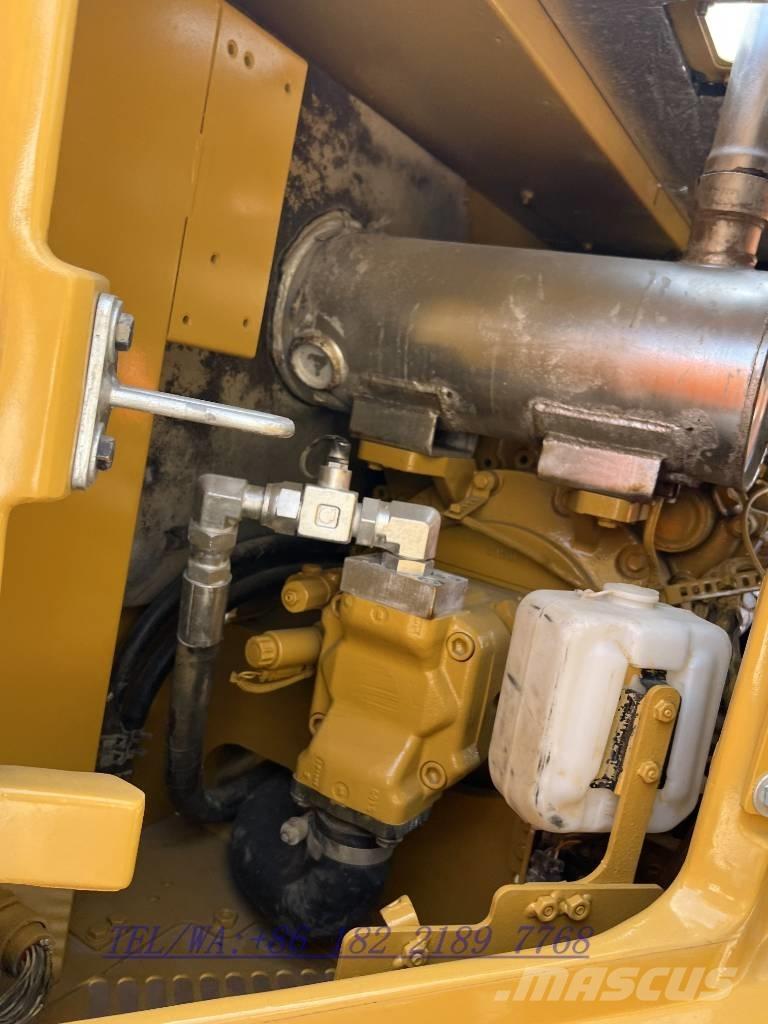 CAT 310 Excavatoare pe șenile
