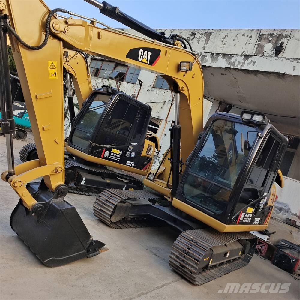 CAT 307 D Excavatoare 7t - 12t