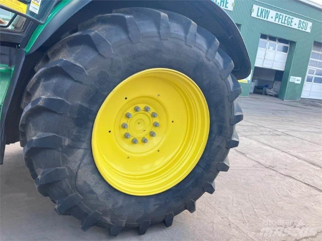 John Deere 6250R Tractoare