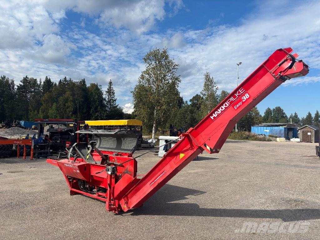 Hakki Pilke 38 Utilaje agricole - Altele