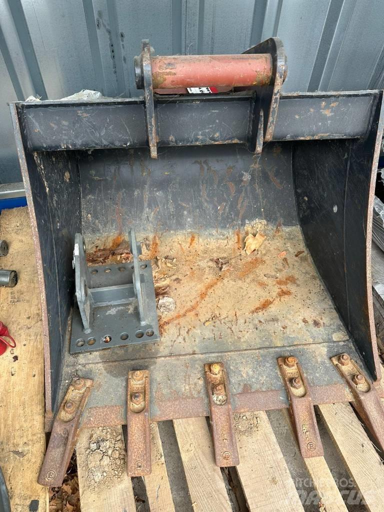 Cseri Tieflöffel 800 Utilaje construcții - Altele