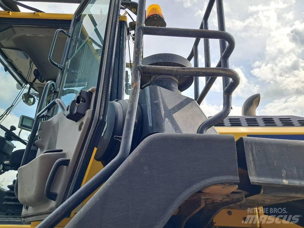 Komatsu WA480-8 Incarcator pe pneuri
