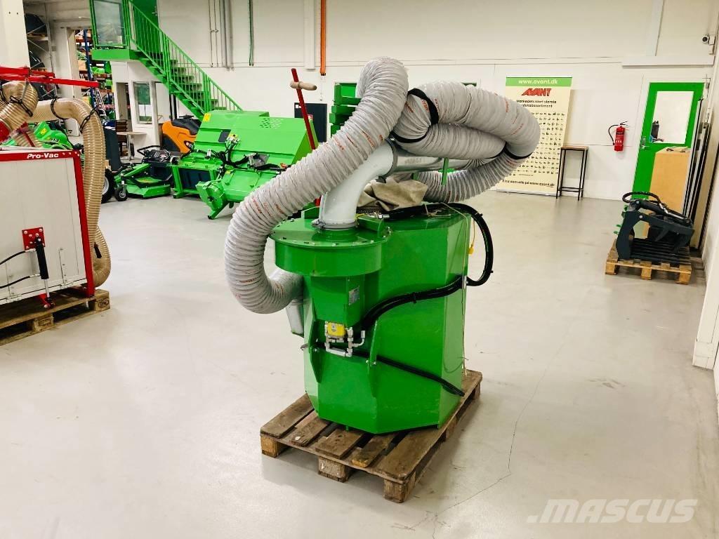 Croni Løvsuger Utilaje întreţinere terenuri - Altele