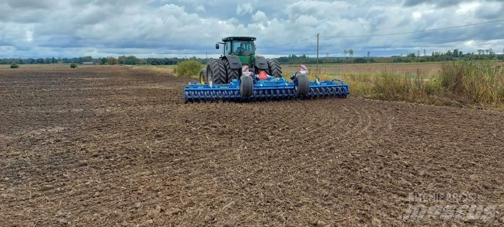 Farmet Softer SF8PS Cultivatoare de recolte in randuri