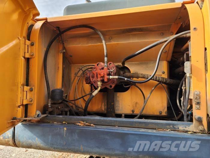 Hyundai Robex 300 LC Excavatoare pe șenile
