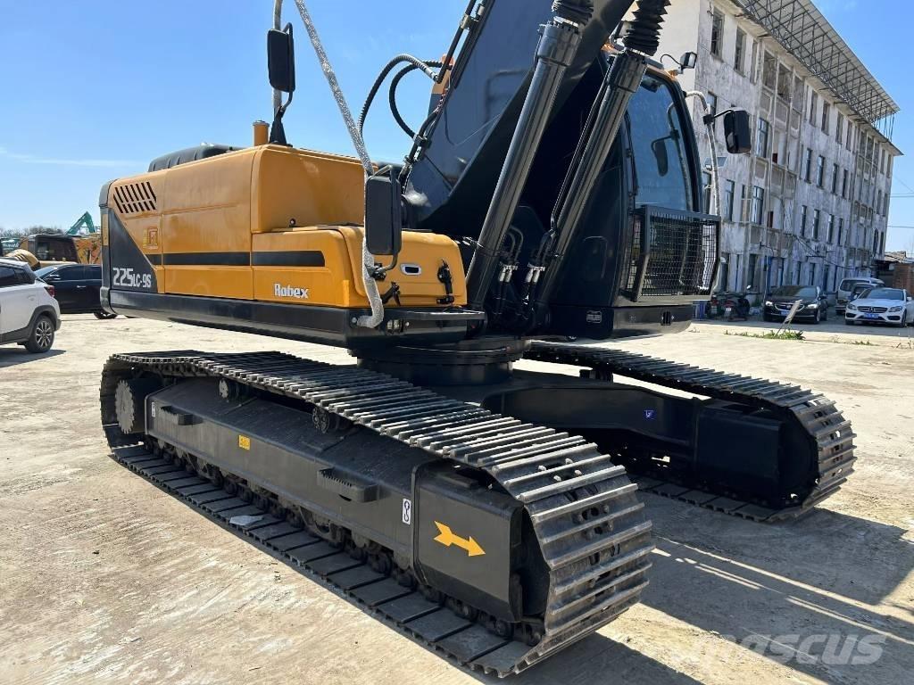Hyundai 225lc-9s Excavatoare 7t - 12t