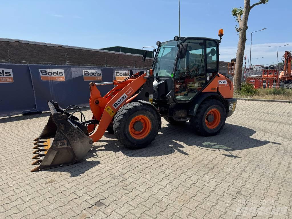 Komatsu WA70-7 Incarcator pe pneuri
