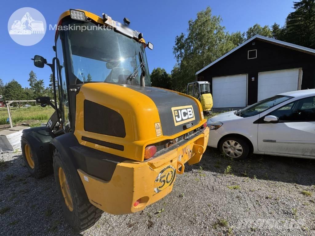 JCB 413 K Incarcator pe pneuri