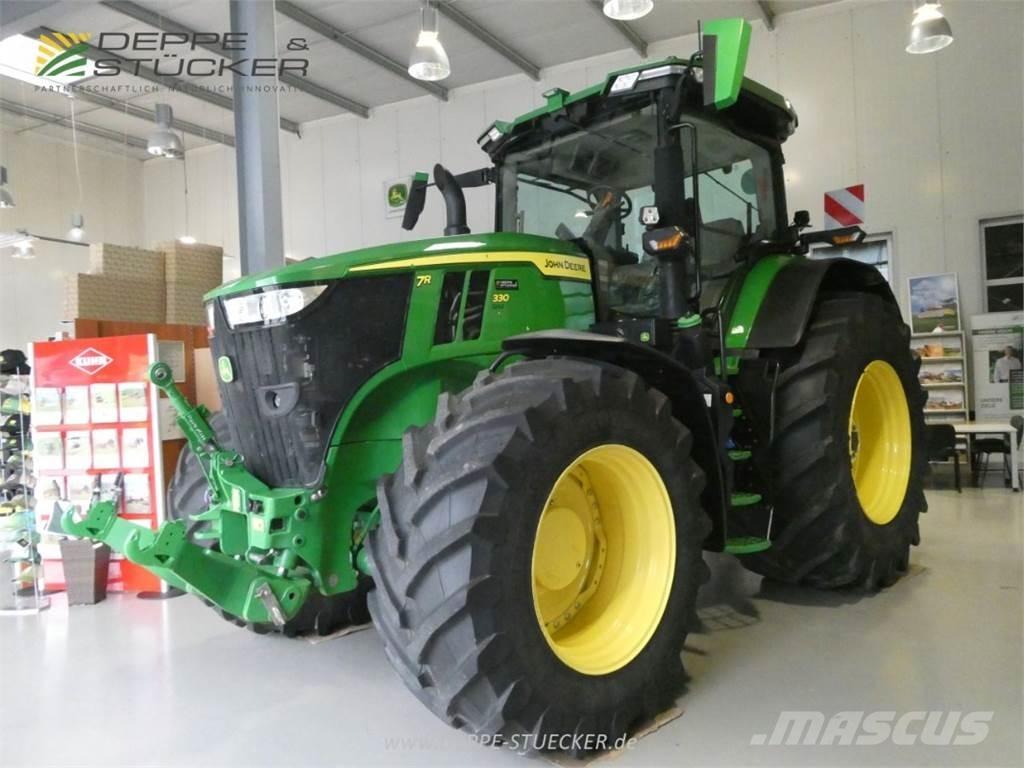 John Deere 7R 330 Tractoare