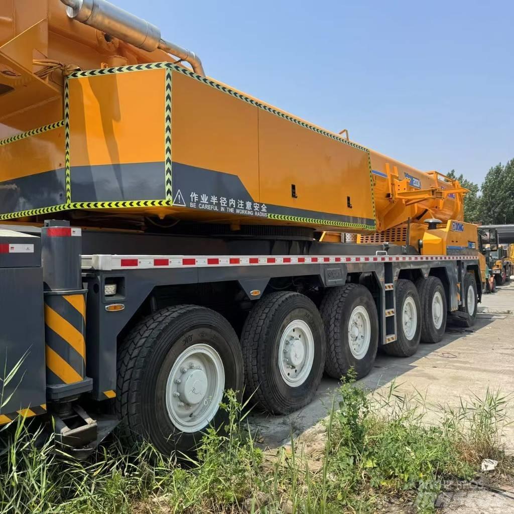 XCMG XCA 200 Macara teren accidentat