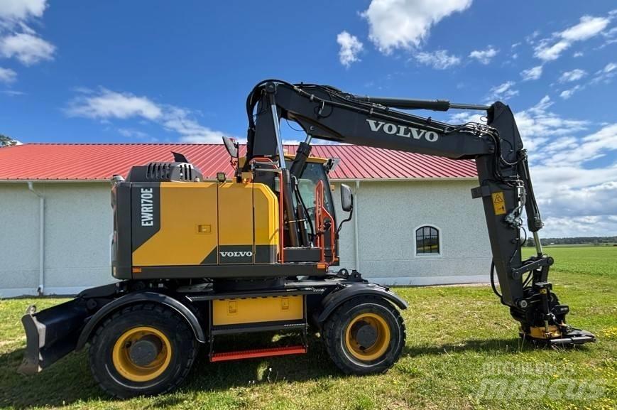 Volvo EWR 170 E Excavatoare cu roti