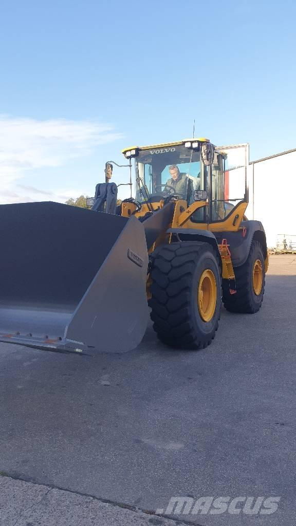 Volvo L 120 H Incarcator pe pneuri