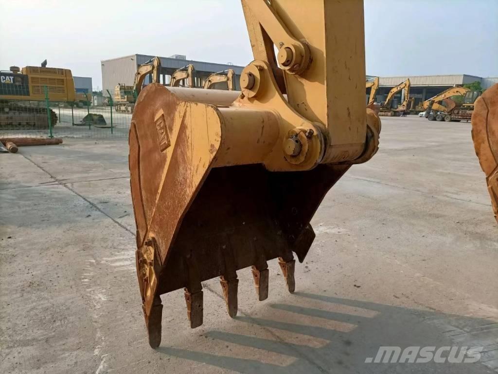 CAT 320GC Excavatoare pe șenile
