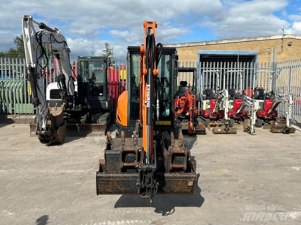 Doosan DX 27 Z Mini excavatoare < 7t