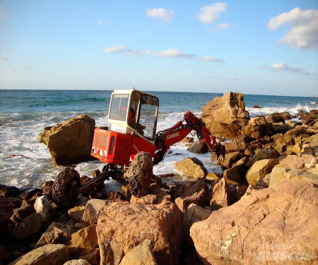 Euromach 2500 Mobile Excavator amfibiu