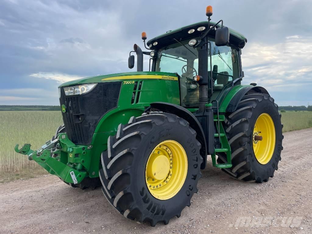 John Deere 7200 R Tractoare